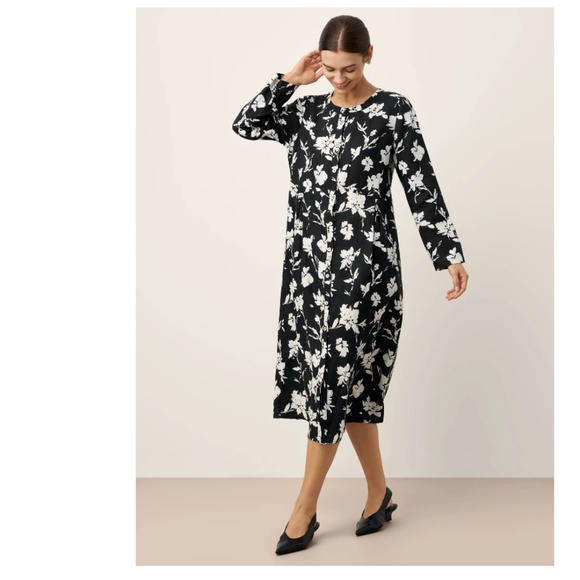 100% Linen Floral Printed Gathered Maxi Dress ELODIE - Picture 7 of 10